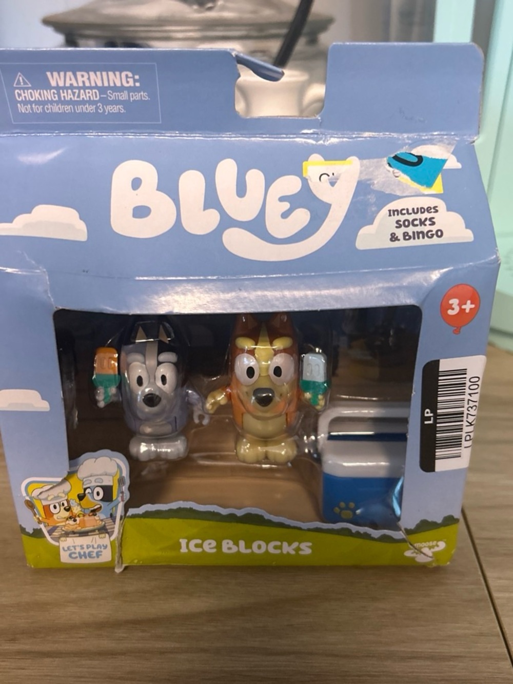 Bluey Ice Blocks Playset - Blue and Yellow Figurines